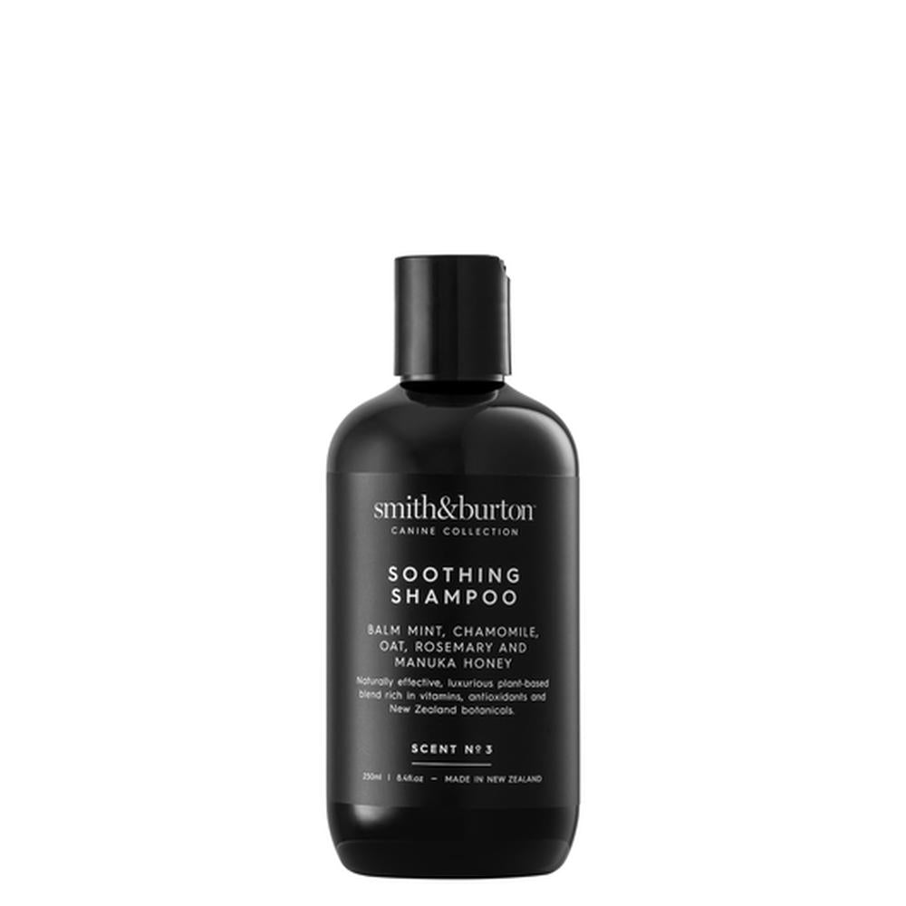smith&burton sampon calmant BIO pentru caini si pisici cu balsam de menta, musetel, ovaz, rozmarin si miere de manuka 250 ml