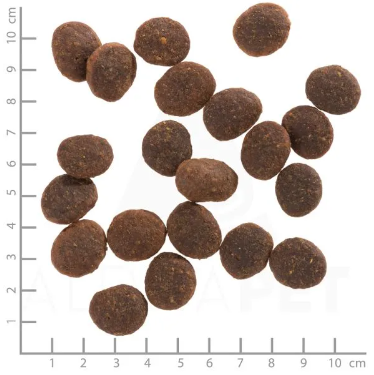 Wolfsblut Black Marsh hrana uscata pentru caini adulti cu carne de bivol de apa 2 kg