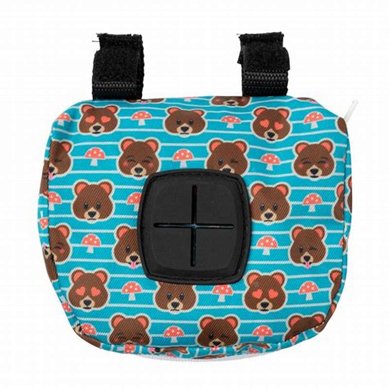 FuzzYard Poop Bag Dispenser - You Drive Me Glazy - detalii ambalaj