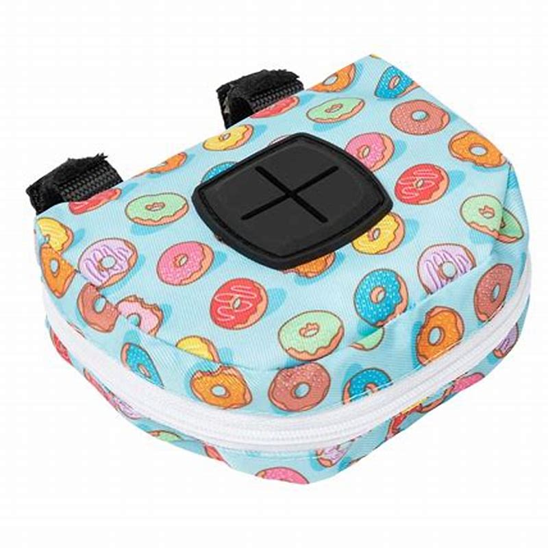 FuzzYard Poop Bag Dispenser - You Drive Me Glazy - imagine produs