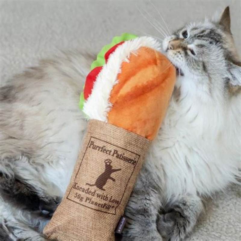 PLAY JUCARIE Feline Frenzy Kicker_Tuna Baguette - imagine produs