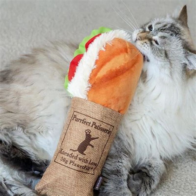 PLAY JUCARIE Feline Frenzy Kicker_Tuna Baguette - detalii ambalaj