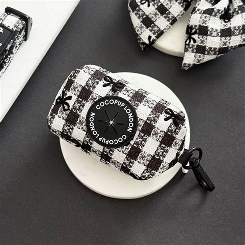 COCOPUP LONDON Pup in Paris Poop Bag Holder - vedere frontală