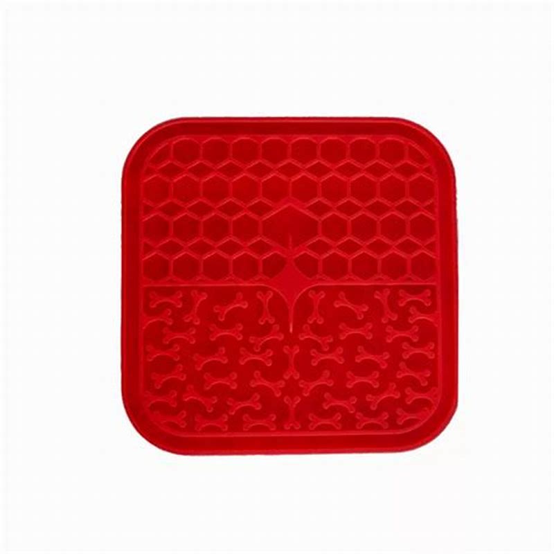 Covoraș hrănire lentă pentru câini - Slow & Lick mat Doctor Totolici, Circular Pink + Spatulă silicon cadou - imagine produs